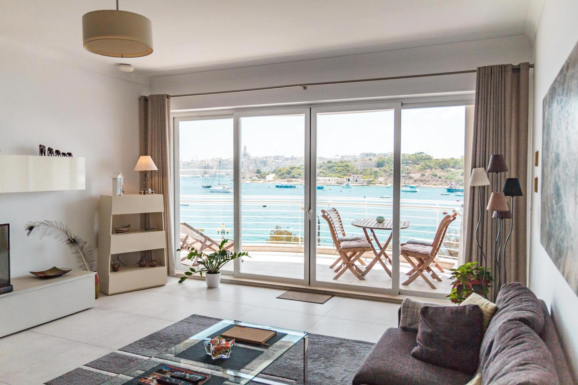The Luxurious Seafront Appartement